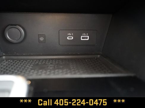 Used 2025 Nissan Pathfinder SL AWD/4WD image 38