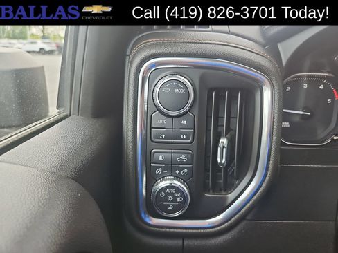 Certified 2022 GMC Sierra 2500 AT4 AWD/4WD image 18