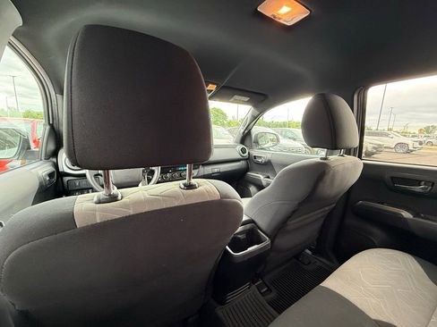 Used 2021 Toyota Tacoma TRD Sport w/ Technology Package image 24