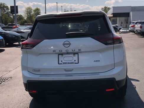 New 2026 Nissan Rogue SV w/ Cold Weather Package image 7