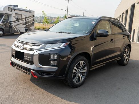Used 2022 Mitsubishi Outlander Sport GT AWD/4WD image 3