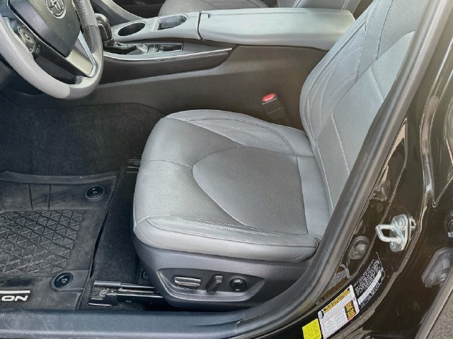 Used 2021 Toyota Avalon Limited w/ Advanced Safety Package FWD image 20