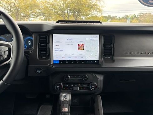 Used 2025 Ford Bronco Badlands AWD/4WD image 22