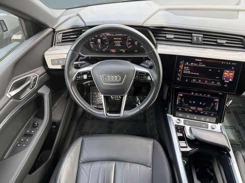 Used 2024 Audi Q8 e-tron Premium AWD/4WD image 30
