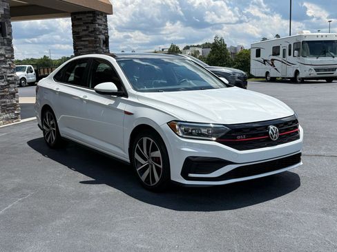 Used 2019 Volkswagen Jetta GLI Autobahn FWD image 6