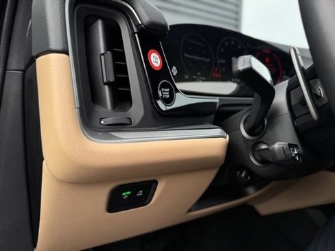 New 2026 Porsche Cayenne image 31