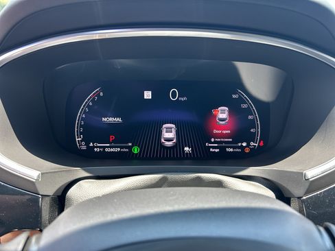 Certified 2024 Acura MDX FWD w/ Technology Package image 19