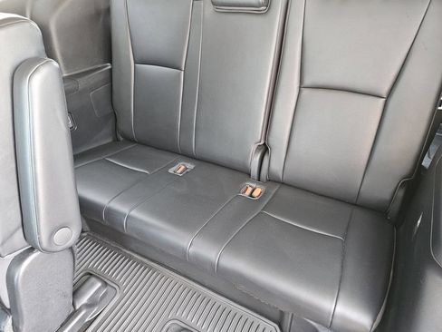 Used 2023 Toyota Highlander XLE FWD image 21