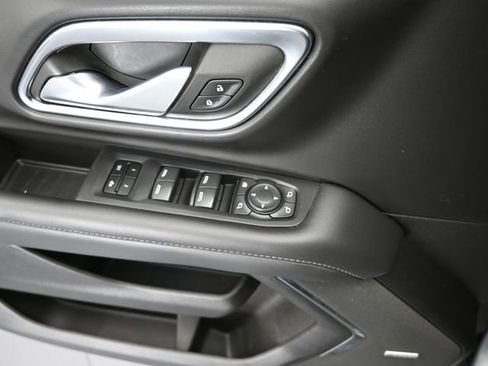 Used 2024 Chevrolet Suburban Z71 w/ Z71 Off-Road Package image 30