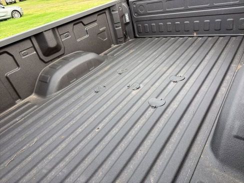 Used 2026 GMC Sierra 3500 SLT w/ SLT Premium Package image 9