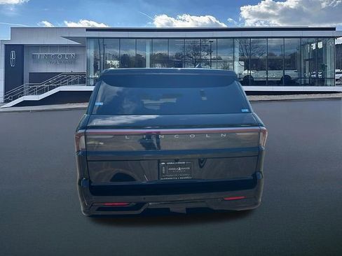 New 2026 Lincoln Navigator Black Label AWD/4WD image 7