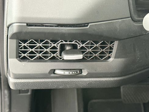 Used 2025 Honda Accord SE image 16