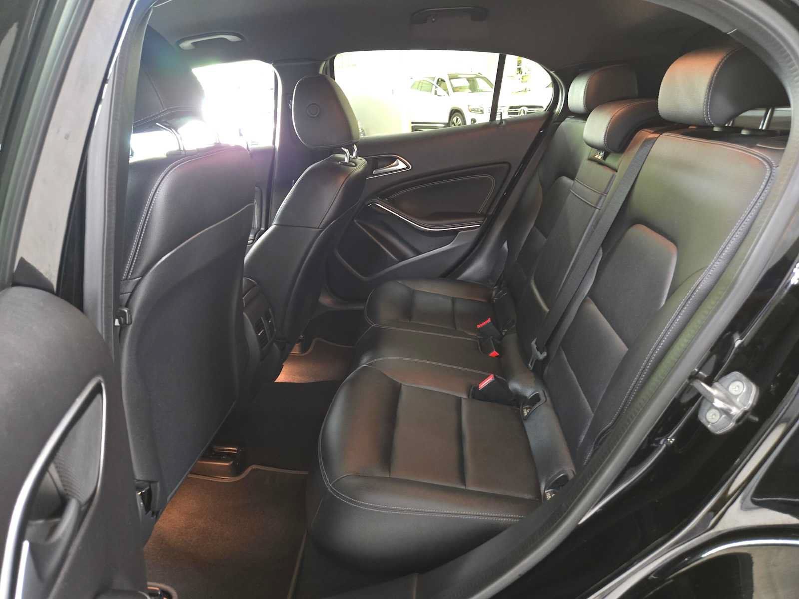 Certified 2020 Mercedes-Benz GLA 250 4MATIC image 16