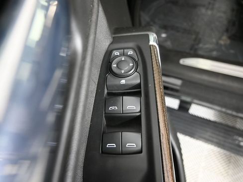 Used 2022 Chevrolet Silverado 1500 RST w/ LPO, Blackout Package AWD/4WD image 19