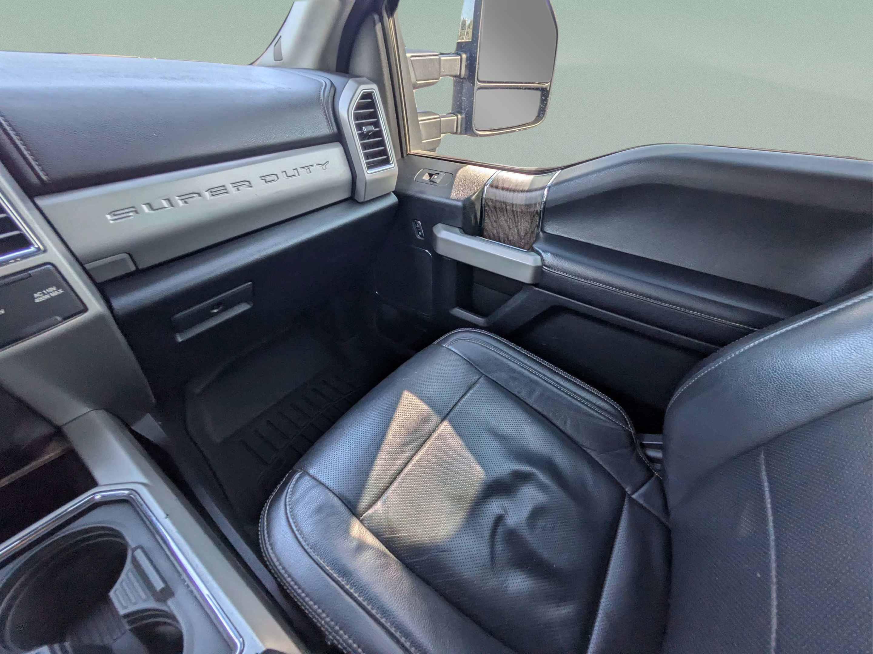 Used 2017 Ford F350 Lariat w/ Tow Technology Bundle AWD/4WD image 14
