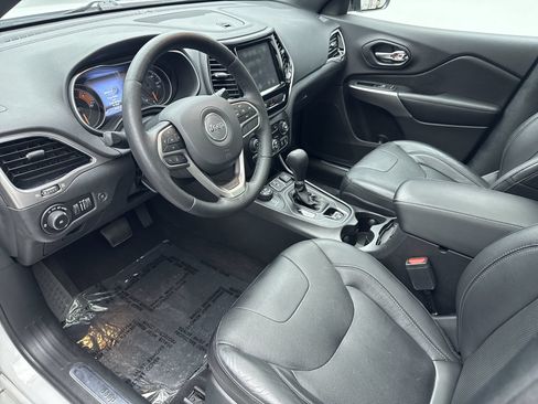 Used 2020 Jeep Cherokee High Altitude AWD/4WD image 10