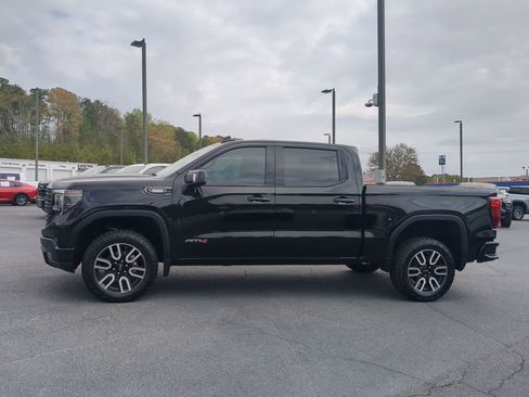 Used 2023 GMC Sierra 1500 AT4 w/ Technology Package image 8