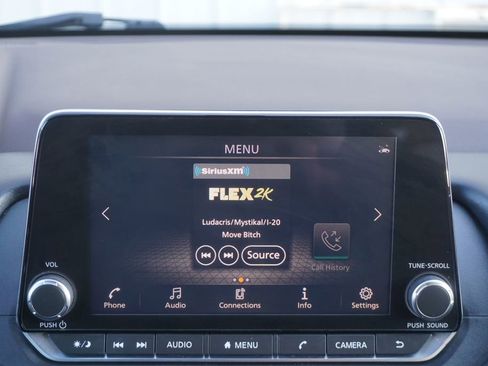 Used 2021 Nissan Rogue SV image 13