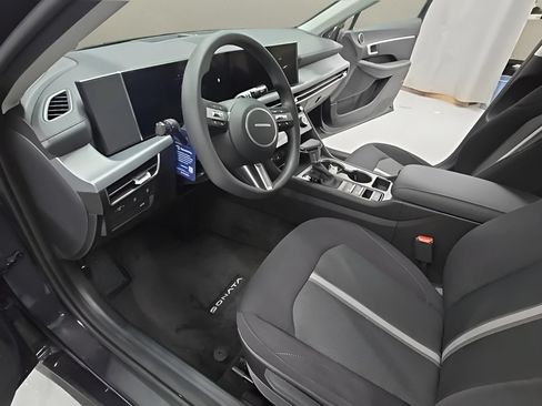 New 2026 Hyundai Sonata SE FWD image 12