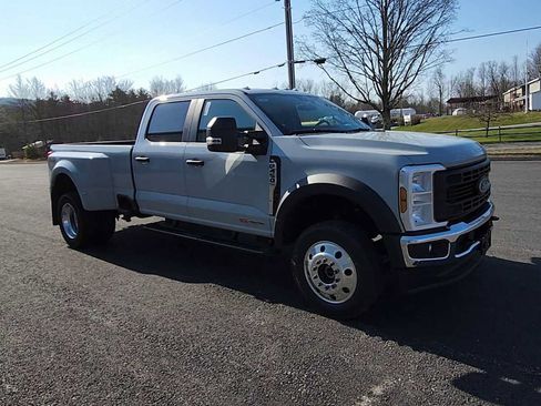 New 2026 Ford F450 XL w/ XL Driver Assist Package AWD/4WD image 2