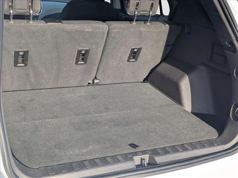 Used 2018 Chevrolet Equinox LT image 6