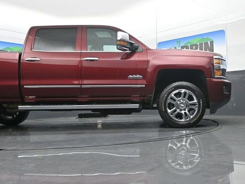Used 2017 Chevrolet Silverado 2500 High Country w/ Duramax Plus Package image 22