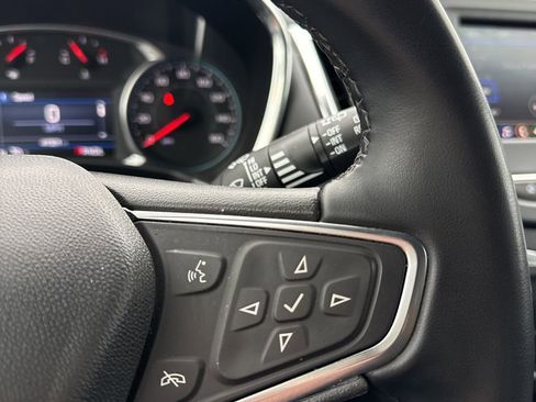 Used 2024 Chevrolet Equinox LT image 16