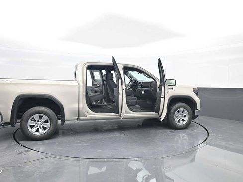New 2026 GMC Sierra 1500 SLE w/ Preferred Package image 43