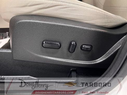 Used 2019 Ford Escape SE FWD image 23