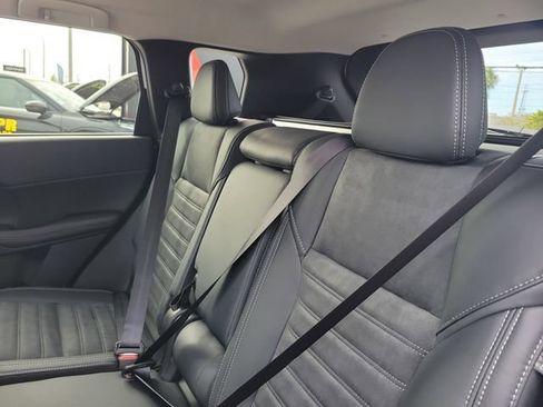 New 2026 Mitsubishi Outlander SE FWD image 12