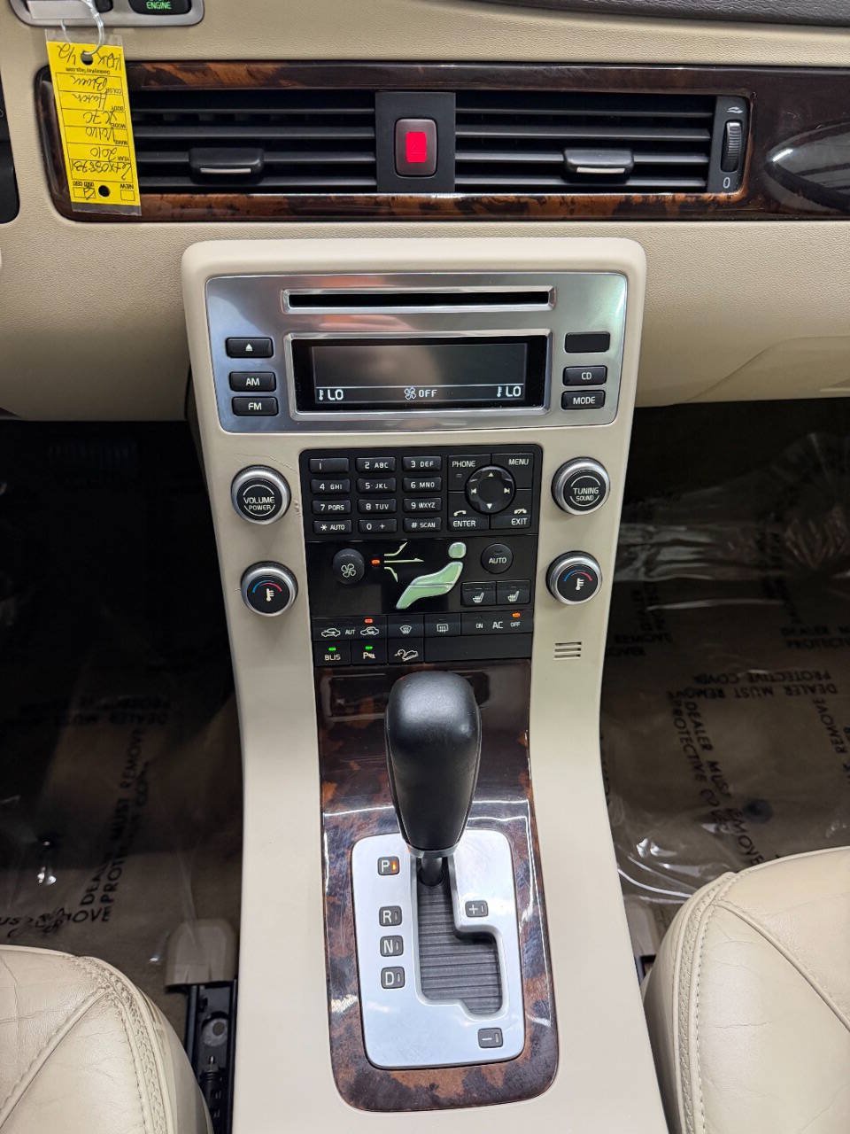 Used 2010 Volvo XC70 T6 AWD/4WD image 26