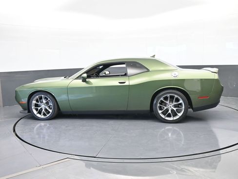 Used 2021 Dodge Challenger GT image 3