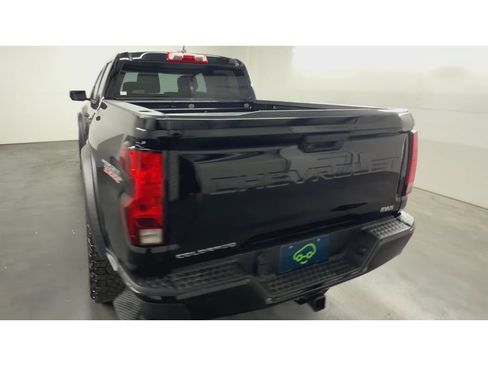 Used 2023 Chevrolet Colorado Trail Boss w/ Advanced Trailering Package AWD/4WD image 7