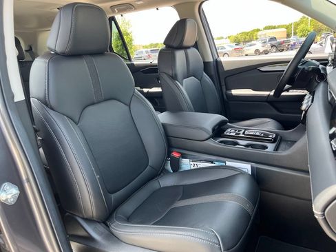 Used 2025 Honda Pilot Touring image 30
