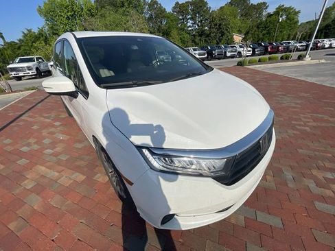 Certified 2023 Honda Odyssey EX-L image 4