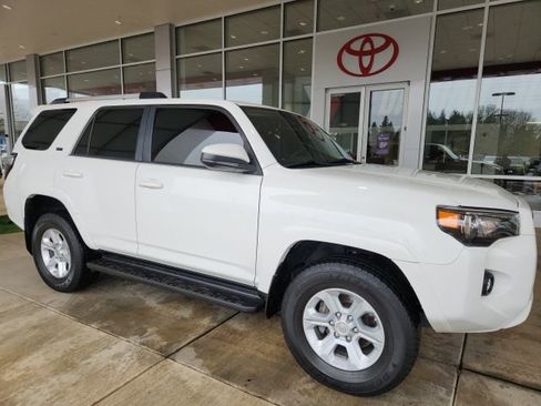 Certified 2021 Toyota 4Runner SR5 image 4