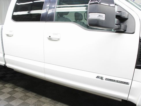 Used 2021 Ford F250 Lariat w/ Tremor Off-Road Package image 33