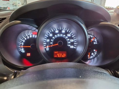 Used 2012 Kia Soul FWD image 23