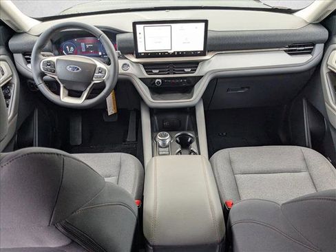New 2026 Ford Explorer Active image 14