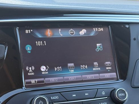 Used 2018 Buick Envision Essence image 18