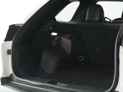 Used 2019 Jeep Cherokee Limited image 46