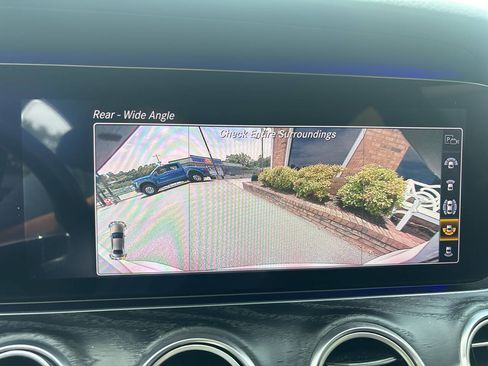 Used 2020 Mercedes-Benz E 350 Sedan image 24