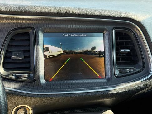 Used 2017 Dodge Challenger GT w/ Driver Convenience Group image 16