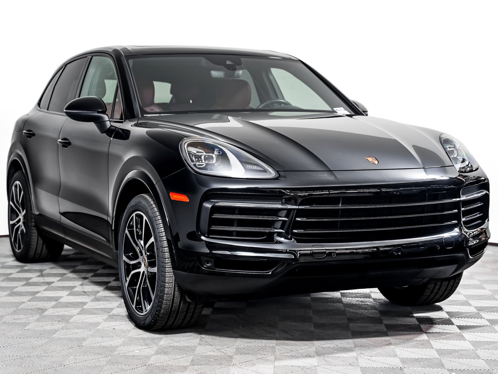 Certified 2023 Porsche Cayenne AWD/4WD image 8