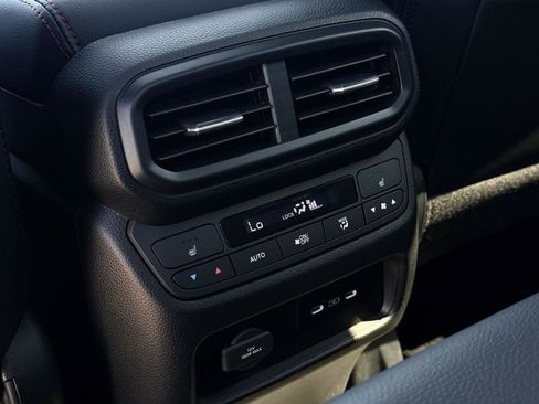 Used 2026 Honda Ridgeline Black Edition image 26