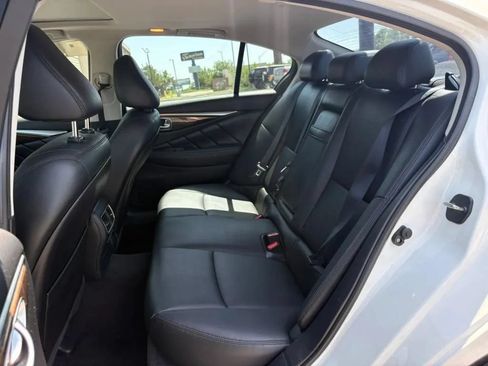 Used 2018 INFINITI Q50 Luxe w/ Essential Package (2.0T Luxe) AWD/4WD image 19