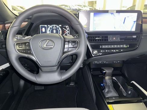 New 2025 Lexus ES 350 w/ Premium Package FWD image 3
