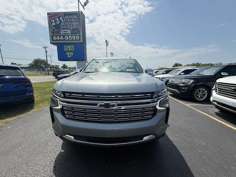 Used 2024 Chevrolet Tahoe Premier w/ Premium Package AWD/4WD image 9