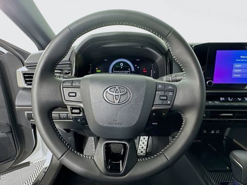 Certified 2025 Toyota Camry SE image 11