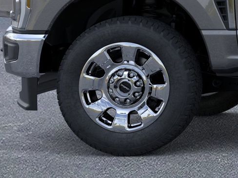 New 2026 Ford F250 Lariat w/ Chrome Package image 19
